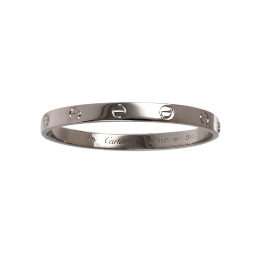 Pre owned 18ct white gold - white,