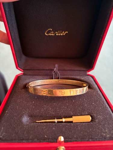 Cartier love bracelet - cartier, in