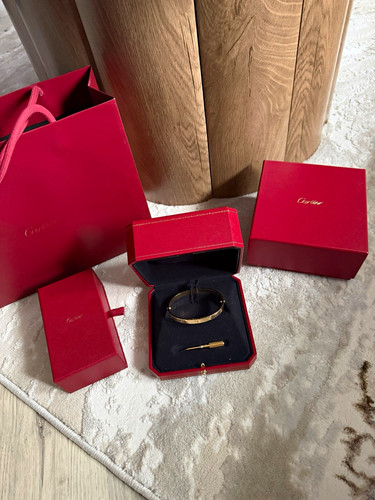 Cartier love 18ct yellow - 18ct,