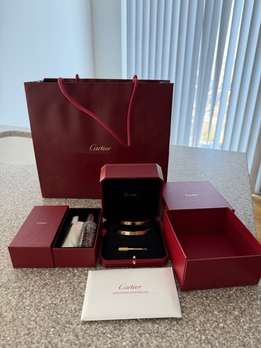 Immaculate gold cartier - cartier, love